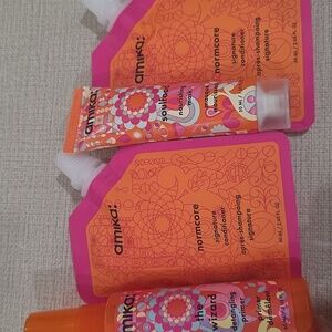 Amika bite sized travel set